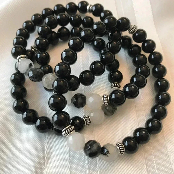 Black Bracelet, Onyx Bracelet, Tourmalinated Quartz, Black and White Bracelet - Picture 4 of 4
